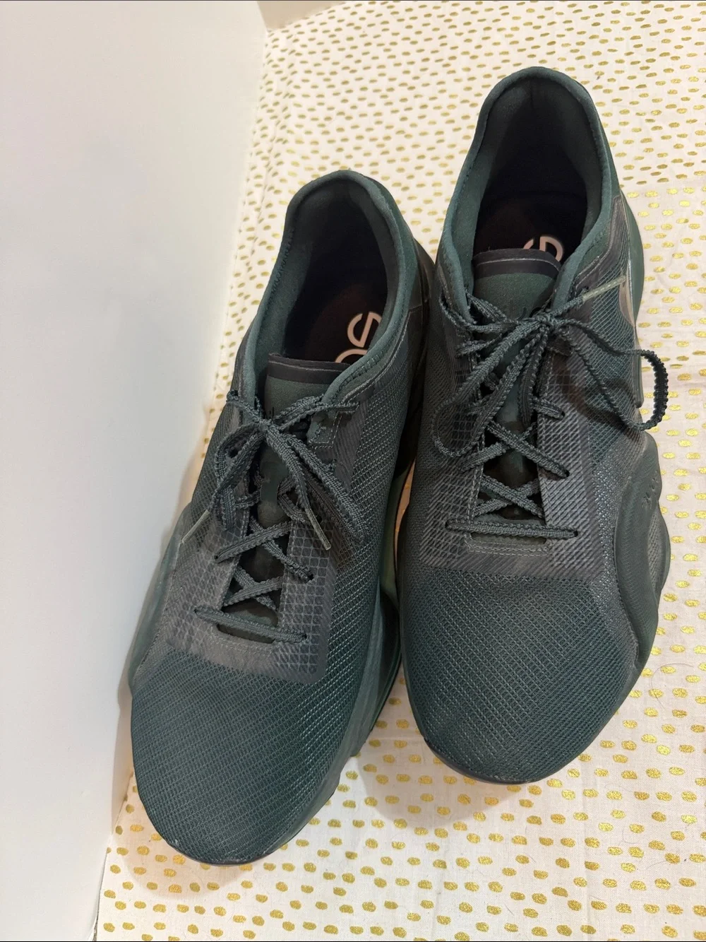Nike low top